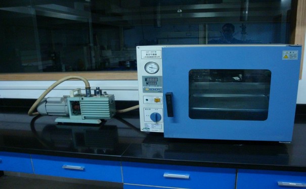 真空干燥箱是怎么操作的？它要注意這些問題！